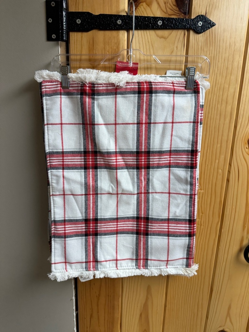 6 Holiday Time Red, Black and White Plaid Fringe Kitchen placemat